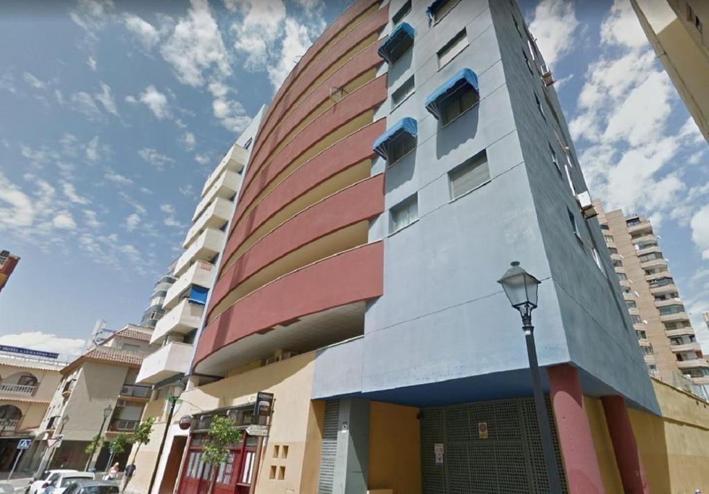 Gran Apartamento Cerca De La Playa Con Piscina En El Centro Fuengirola Buitenkant foto
